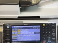 【2021年10月21日】在庫処分セール・中古カラーコピー機複合機リコーMPC5503 　2段カセット・高速機　￥55,000（税込）